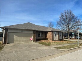 2641 S Glenview Ave in Springfield, MO - Building Photo