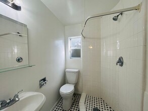 1548 Lucretia Ave-Unit -1552 1/4 in Los Angeles, CA - Building Photo - Building Photo