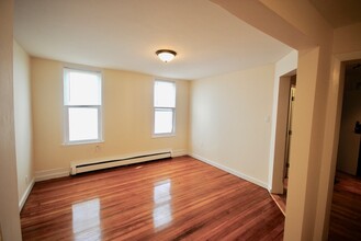 299 Lexington St, Unit 1 in Boston, MA - Building Photo - Building Photo