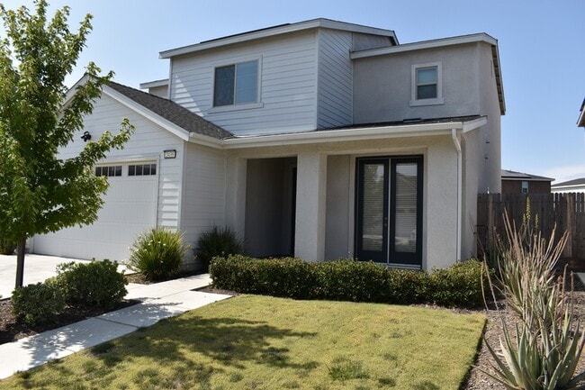 2439 Valdes Dr in Merced, CA - Building Photo - Building Photo