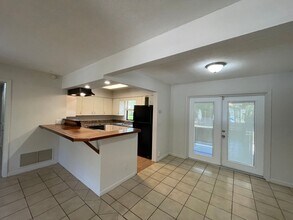5302 Weirwood Ave in Orlando, FL - Building Photo - Building Photo