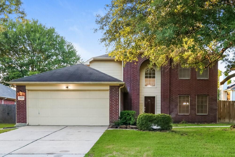3827 Cyril Dr in Humble, TX - Building Photo