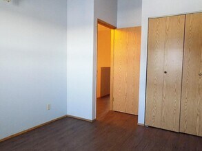 Finlayson Drive Townhomes in Yellowknife, NT - Building Photo - Building Photo