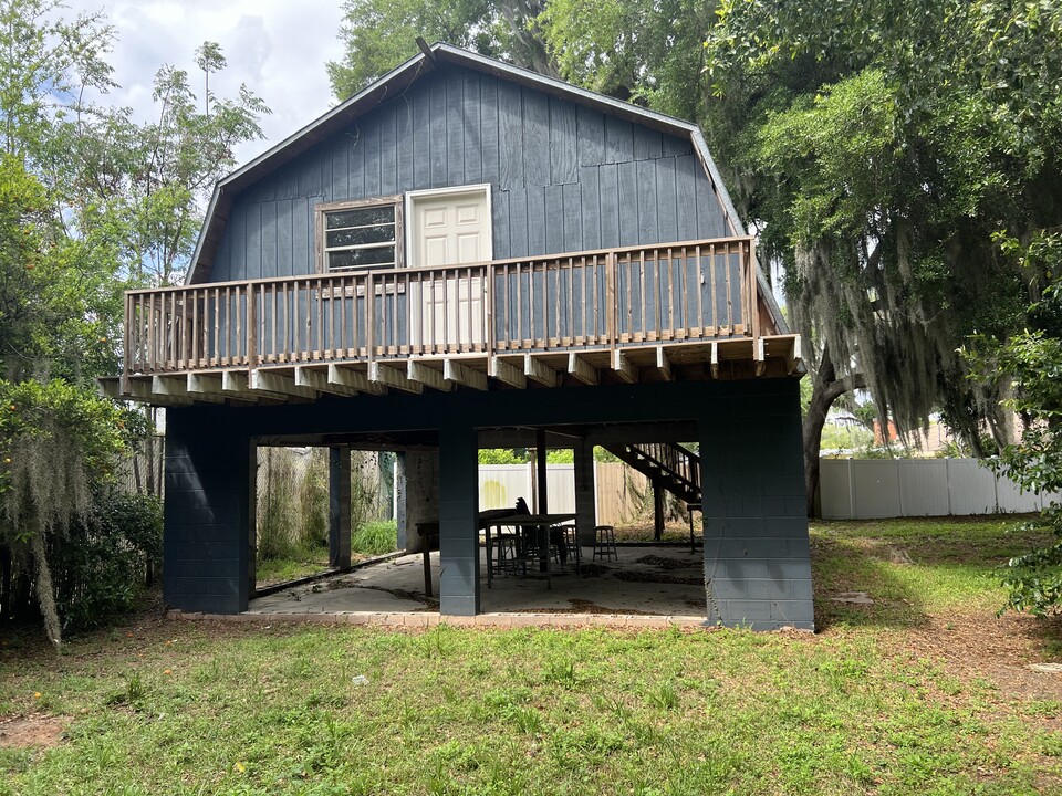 1505 Floradel Ave in Leesburg, FL - Building Photo