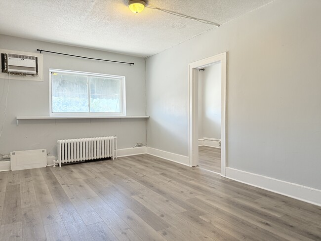 property at 1441 Wyandotte St E