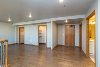 The Carpenter in Sioux Falls, SD - Building Photo - Interior Photo