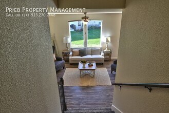 8844 Inkster St, Unit Building 30 in Lenexa, KS - Building Photo - Building Photo