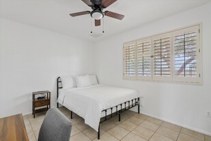 9632 N 58th Ln in Glendale, AZ - Building Photo