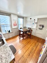 10 Sachem St, Unit 2 in Boston, MA - Foto de edificio - Building Photo