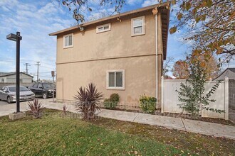 1916 Juliesse Ave in Sacramento, CA - Building Photo - Building Photo
