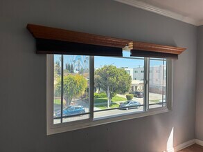 801 N Ridgewood Pl, Unit 2Bedroom1bath in Los Angeles, CA - Building Photo - Building Photo