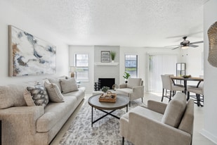 Brookbend in Carrollton, TX - Building Photo