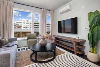 51 S Broadway in White Plains, NY - Building Photo - Building Photo