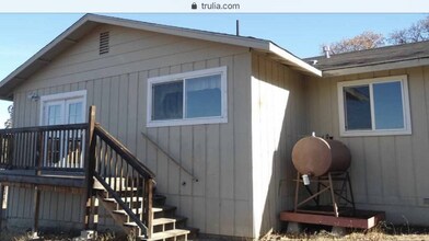 12901 Ponderosa St in Hornbrook, CA - Building Photo - Building Photo