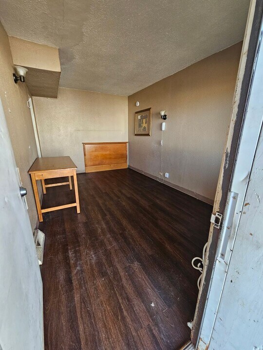 2500 E 10th St in Sioux Falls, SD - Building Photo