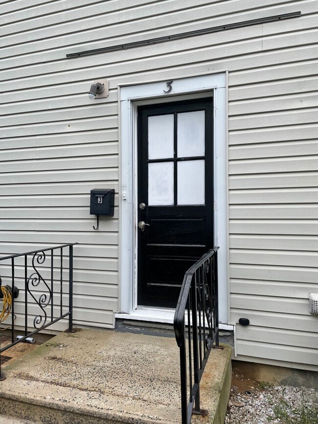 401 Lafayette Ave, Unit Apartment 3 in Trenton, NJ - Building Photo - Building Photo