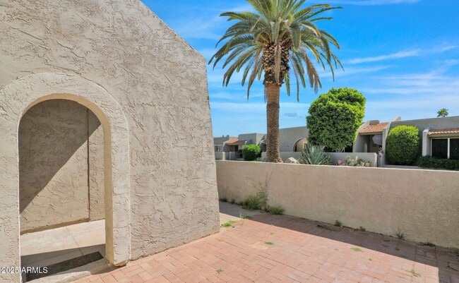 7147 N Vía Nueva in Scottsdale, AZ - Building Photo - Building Photo