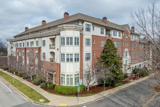 Belle Meade Court in Nashville, TN - Foto de edificio - Primary Photo