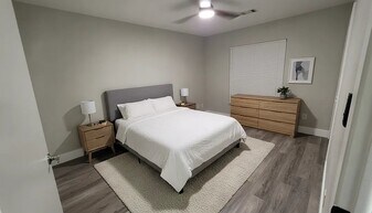1105 W 18th St in Los Angeles, CA - Building Photo