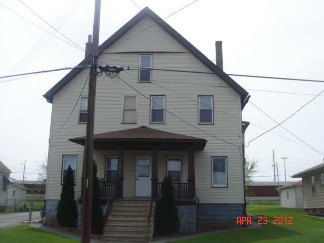 5909 Flowerdale Ave in Cleveland, OH - Building Photo