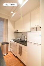 66 Madison Ave in New York, NY - Building Photo - Building Photo