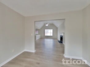 1401 Lancaster Ct in Mcdonough, GA - Foto de edificio - Building Photo