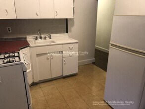 46 Grove St in Boston, MA - Building Photo - Building Photo