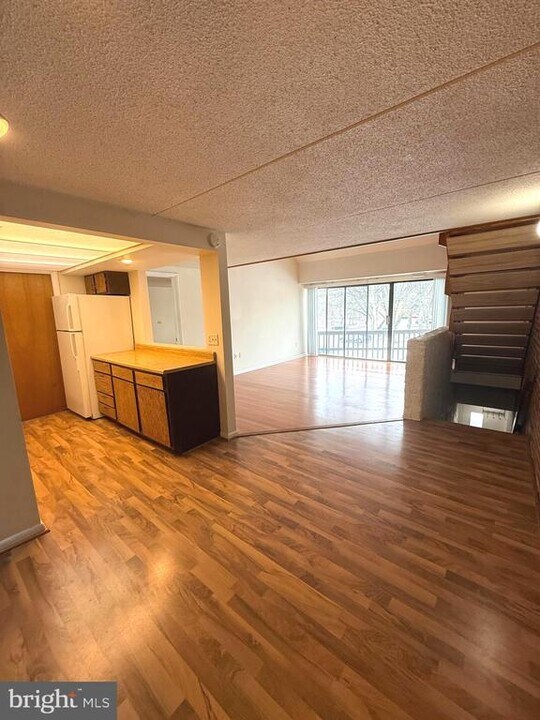 1071 Lancaster Blvd in Mechanicsburg, PA - Building Photo