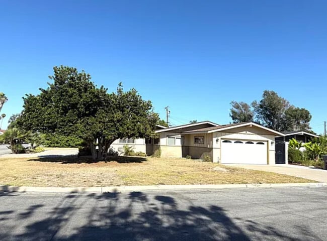 12662 Kona Ln in Garden Grove, CA - Building Photo - Building Photo