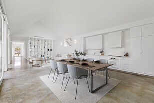 229 W 25th St in Houston, TX - Building Photo