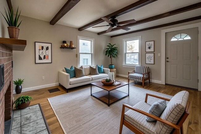 property at 111 Floyd Pl