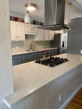 5187 Alumni Pl in San Diego, CA - Building Photo - Building Photo