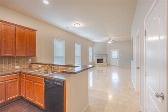 28514 Lockeridge Springs Dr in Spring, TX - Building Photo - Building Photo