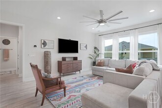 710 Longleaf Dr in Richmond Hill, GA - Building Photo - Building Photo
