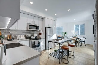 Martingale Apartments in Lacey, WA - Building Photo - Building Photo