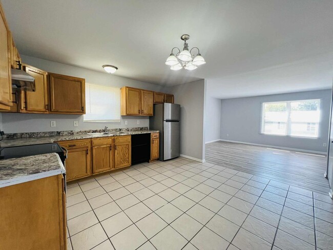 2708 48th St in Kenosha, WI - Building Photo - Building Photo