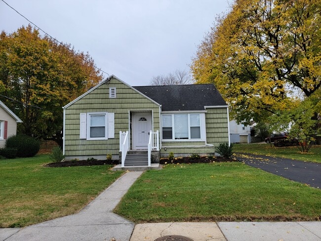 100 E Elm St in Lebanon, PA - Building Photo - Building Photo