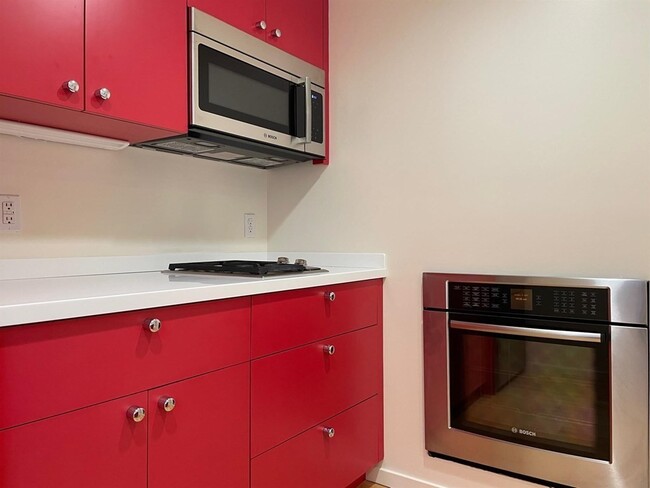 29 Warren St, Unit 2 in Cambridge, MA - Building Photo - Building Photo