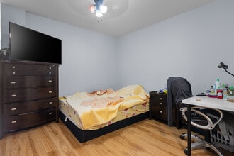 27 Bd Montclair in Gatineau, QC - Building Photo - Building Photo