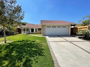 15223 Poppy Meadow St in Santa Clarita, CA - Building Photo - Building Photo