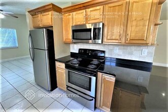 20504 SW 5th St in Pembroke Pines, FL - Foto de edificio - Building Photo