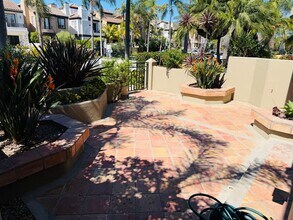 606 22nd St in Huntington Beach, CA - Building Photo - Building Photo