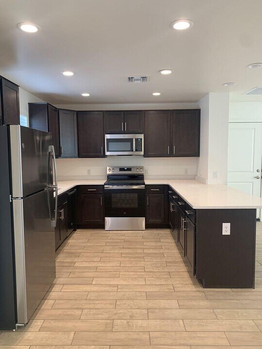 2430 S Clovis Pl in Tucson, AZ - Building Photo