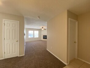 10851 Stonebrook Pl NW in Albuquerque, NM - Building Photo - Building Photo