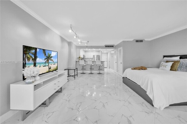 2501 S Ocean Dr, Unit 503 in Hollywood, FL - Foto de edificio - Building Photo