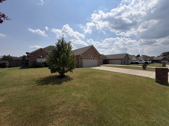 1417 Puritan Dr