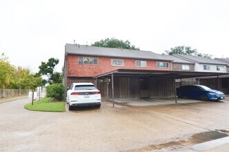 2372 Triway Ln in Houston, TX - Building Photo - Building Photo