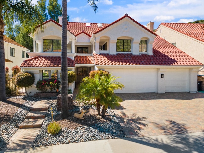property at 6143 Lake Lindero Dr