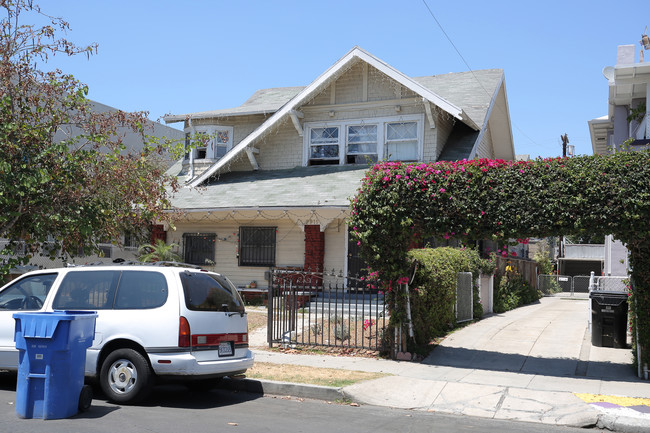 2911 W 15th St in Los Angeles, CA - Building Photo - Building Photo