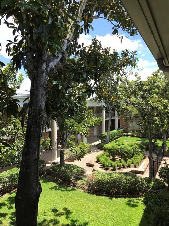 property at 2121 Fountain View Dr